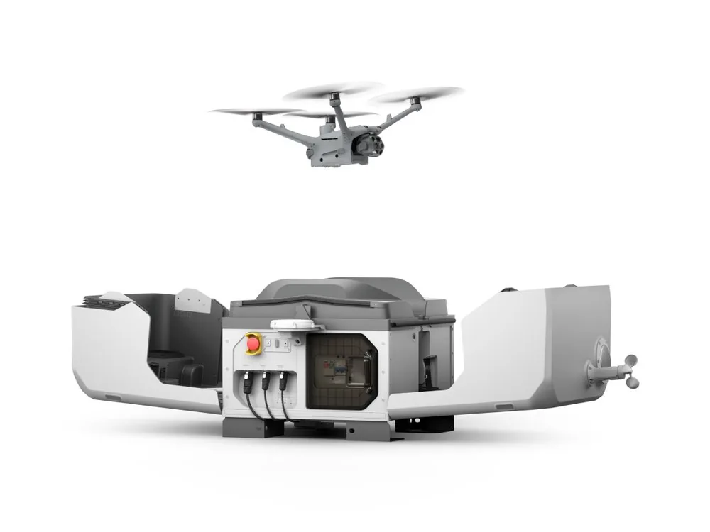 DJI Dock 3, взлёт дрона