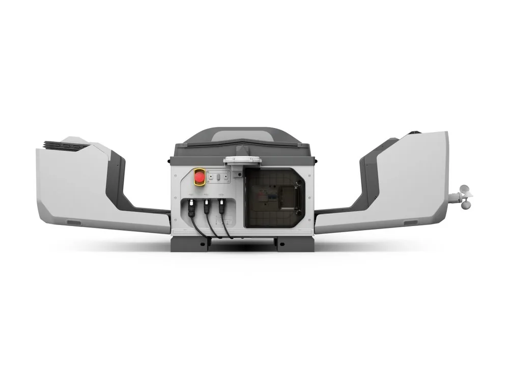 DJI Dock 3, с открытыми створками