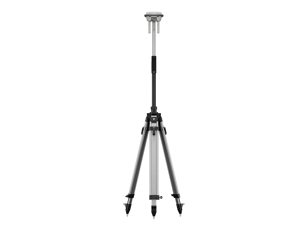 DJI D-RTK 3, на штативе